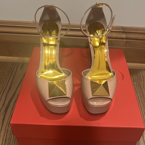 Valentino platform heels - Picture 2 of 4